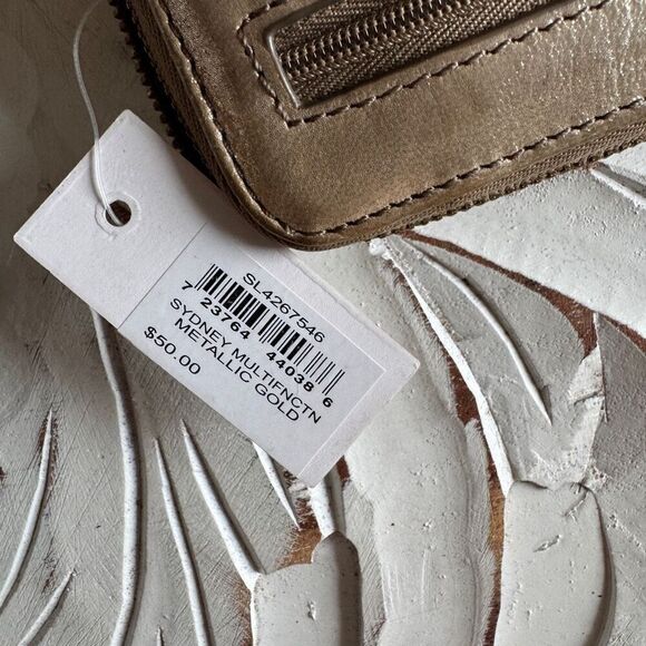 Fossil Sydney Multifunction Metallic Gold Wallet - Picture 5 of 6